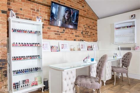 Nail Studio Services